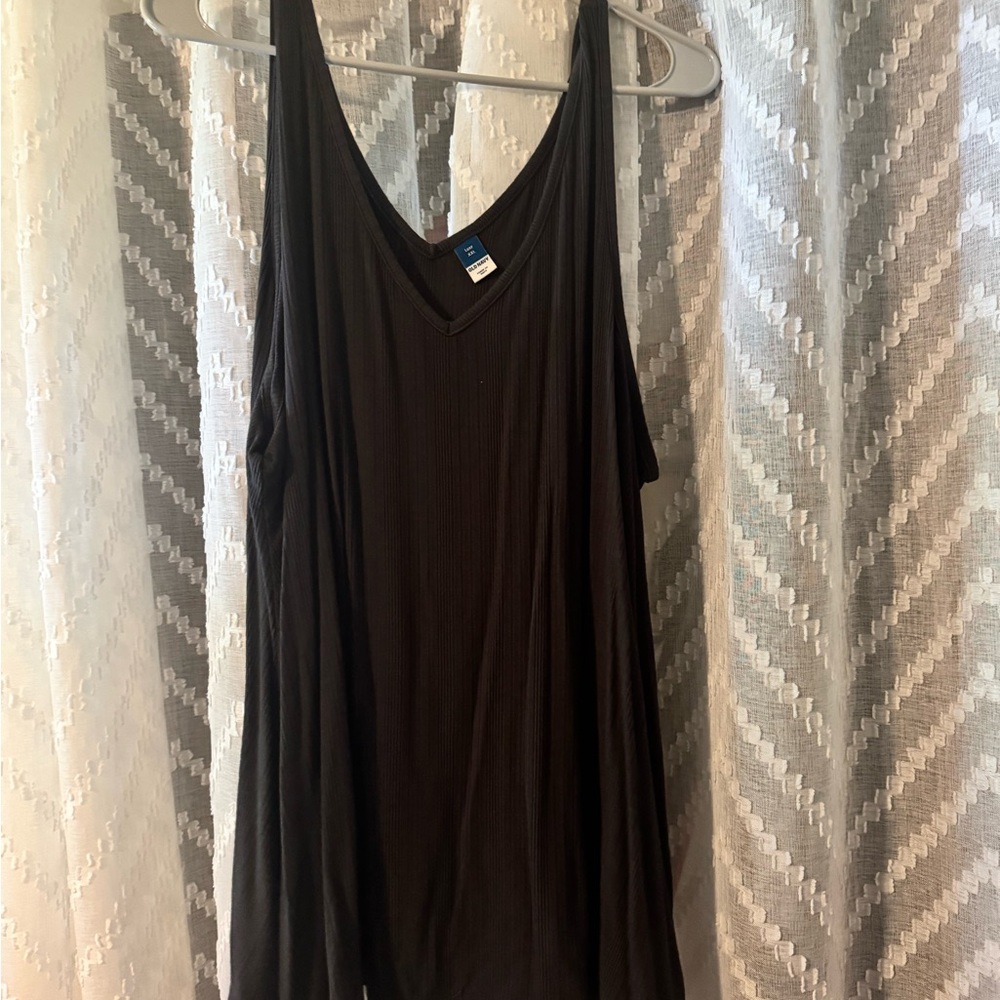 Old Navy Black V-Neck Tank Top